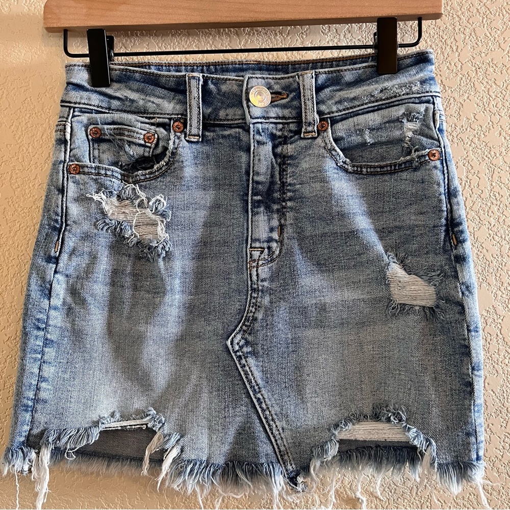American Eagle Super Stretch High Rise Mini Distressed Skirt Size 0